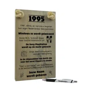 tekst op hout - tekstplankje - tekstbord - origineel cadeau en persoonlijk cadeau man vrouw geboren in 1995